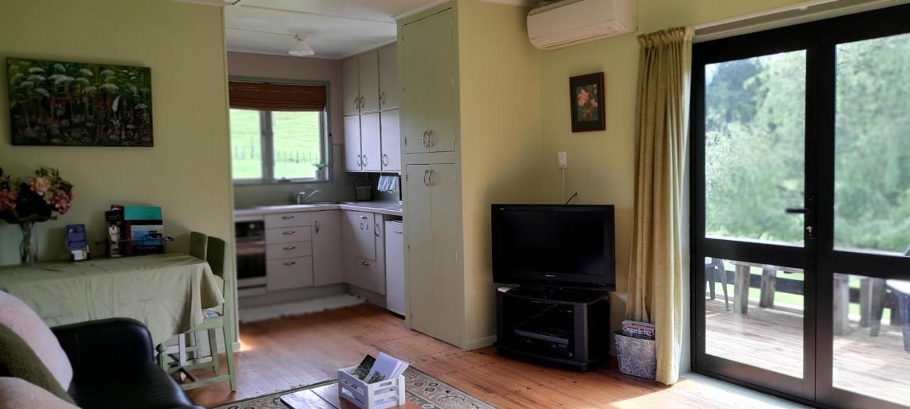 Earthsounds Country Cottage Taumarunui Exterior photo